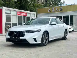 Honda Inspire Hybrid 2023