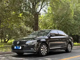 Volkswagen Sagitar 2016