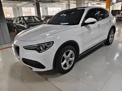 Alfa Romeo Stelvio 2017