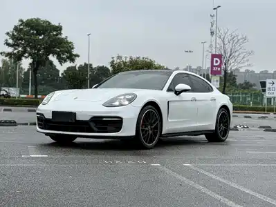 Porsche Panamera 2022
