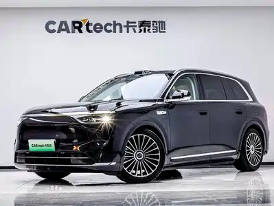 AITO Wenjie M8 2025