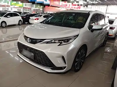 Toyota Granvia 2022