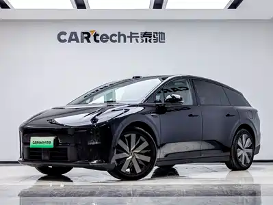 Li Auto Li Auto i6 2025