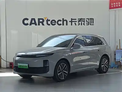 Li Auto L6 2025