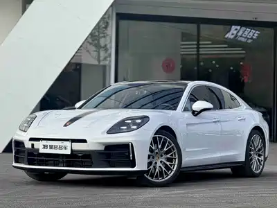 Porsche Panamera 2024