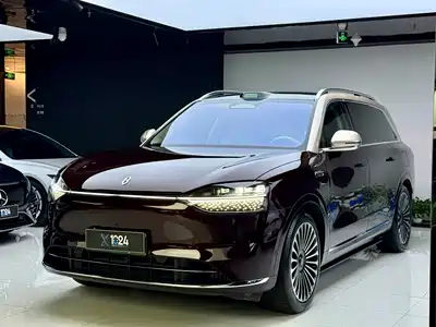 AITO Wenjie M9 2025