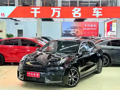 Lynk & Co 03 2020