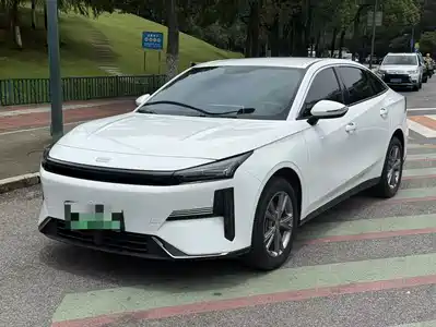 Geely Galaxy L6 2025