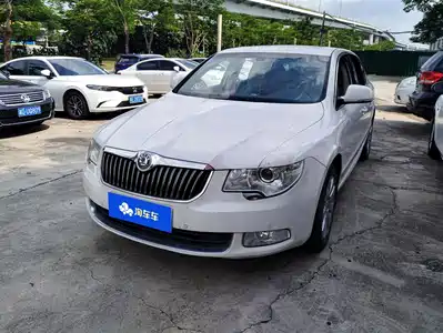 Škoda Superb 2011