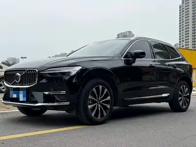 Volvo XC60 2025