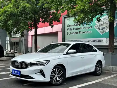 Geely Emgrand 2025