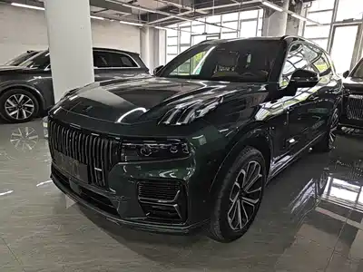 Lynk & Co 09 EM-P 2024