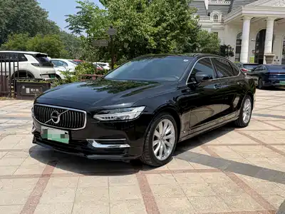 Volvo S90 Plug-in Hybrid 2019