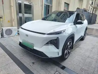 Geely Galaxy L7 2023