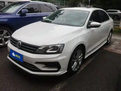 Volkswagen Sagitar 2017