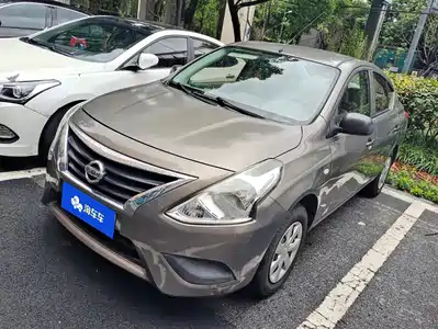 Nissan Sunny 2014