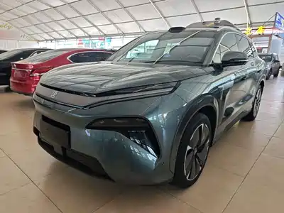 BYD Tang L 2025