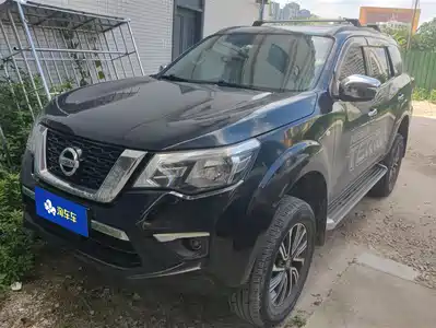 Nissan Terra 2018