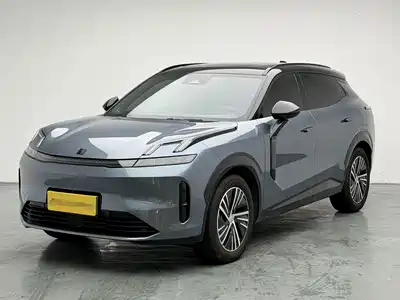 Lynk & Co 08 EM-P 2024