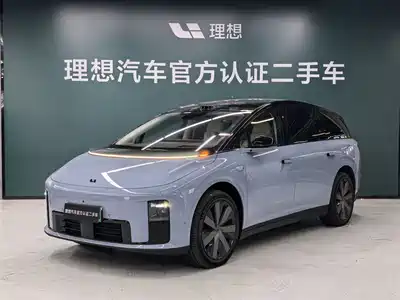 Li Auto Li i8 2025