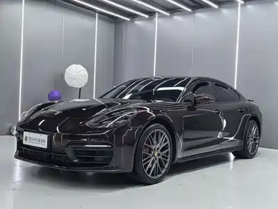Porsche Panamera 2024