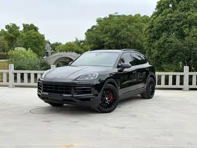 Porsche Cayenne 2024