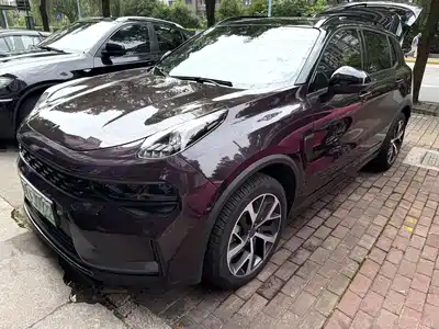 Lynk & Co 01 EM-P 2020