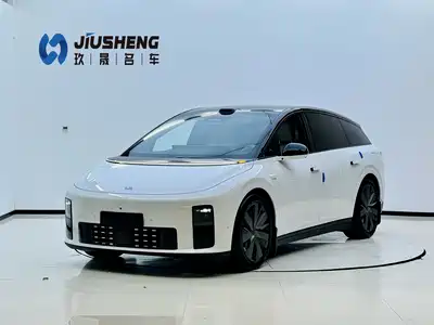Li Auto Li Auto i6 2025