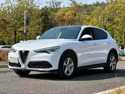 Alfa Romeo Stelvio 2017