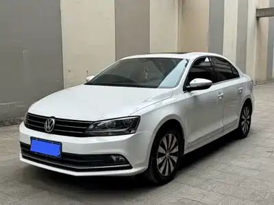 Volkswagen Sagitar 2016