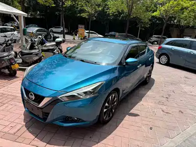 Nissan Bluebird 2019