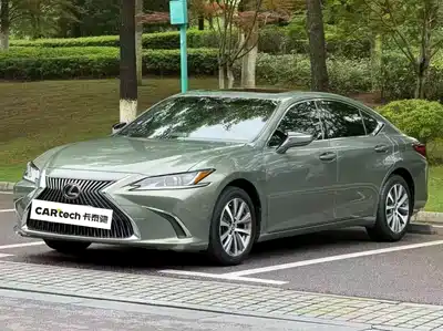 Lexus ES 2021