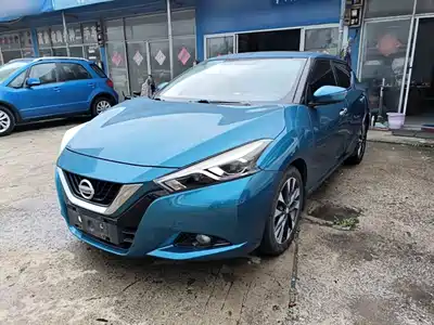 Nissan Bluebird 2015