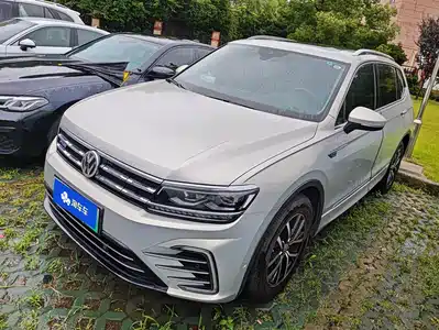 Volkswagen Tiguan L PHEV 2018
