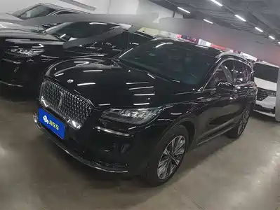 Lincoln Adventurer 2022