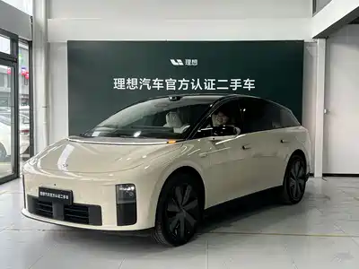 Li Auto Li Auto i6 2025