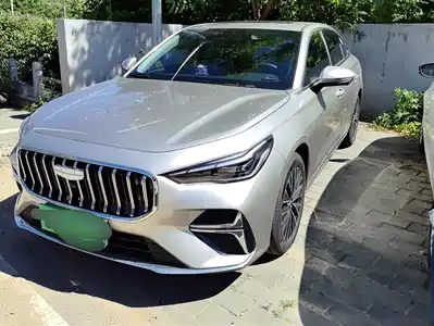 Geely Emgrand 2025