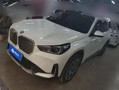 BMW BMW iX1 2025