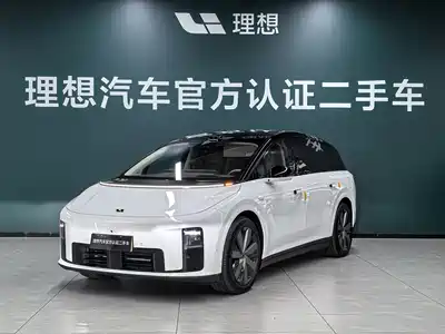 Li Auto Li i8 2025