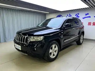 Jeep Grand Cherokee (Import) 2013