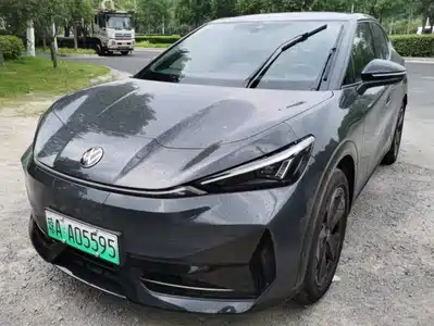 Volkswagen Unique 06 2025