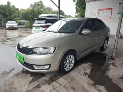Škoda Rapid 2015
