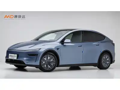 Tesla Model Y L 2025