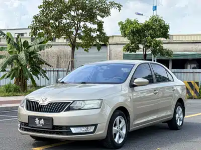 Škoda Rapid 2014