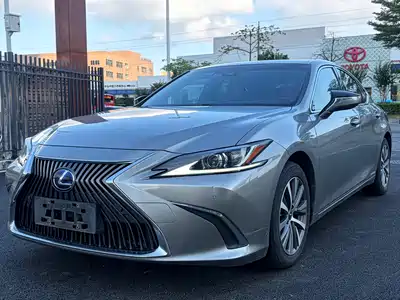 Lexus ES 2021