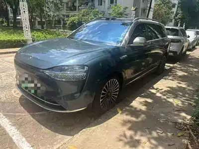 AITO Wenjie M9 2023