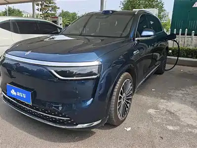 AITO Wenjie M8 2025