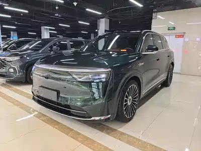 AITO Wenjie M8 2025