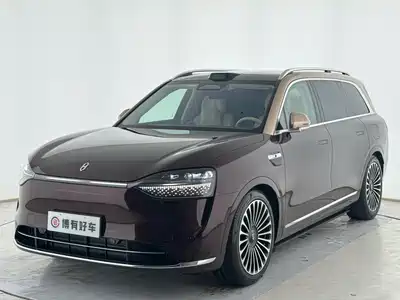 AITO Wenjie M9 2025