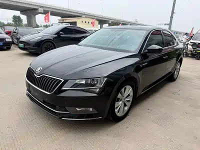 Škoda Superb 2015